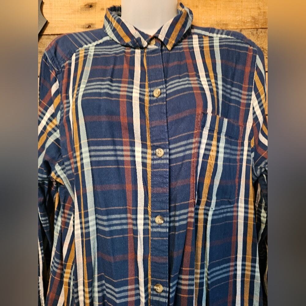 SALE-SO women's dark plaid design button down shirt size Large - Picture 5 of 11